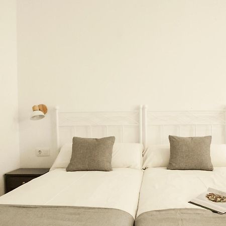 Apartamentos Rg Hospital Valme Sevilla Buitenkant foto