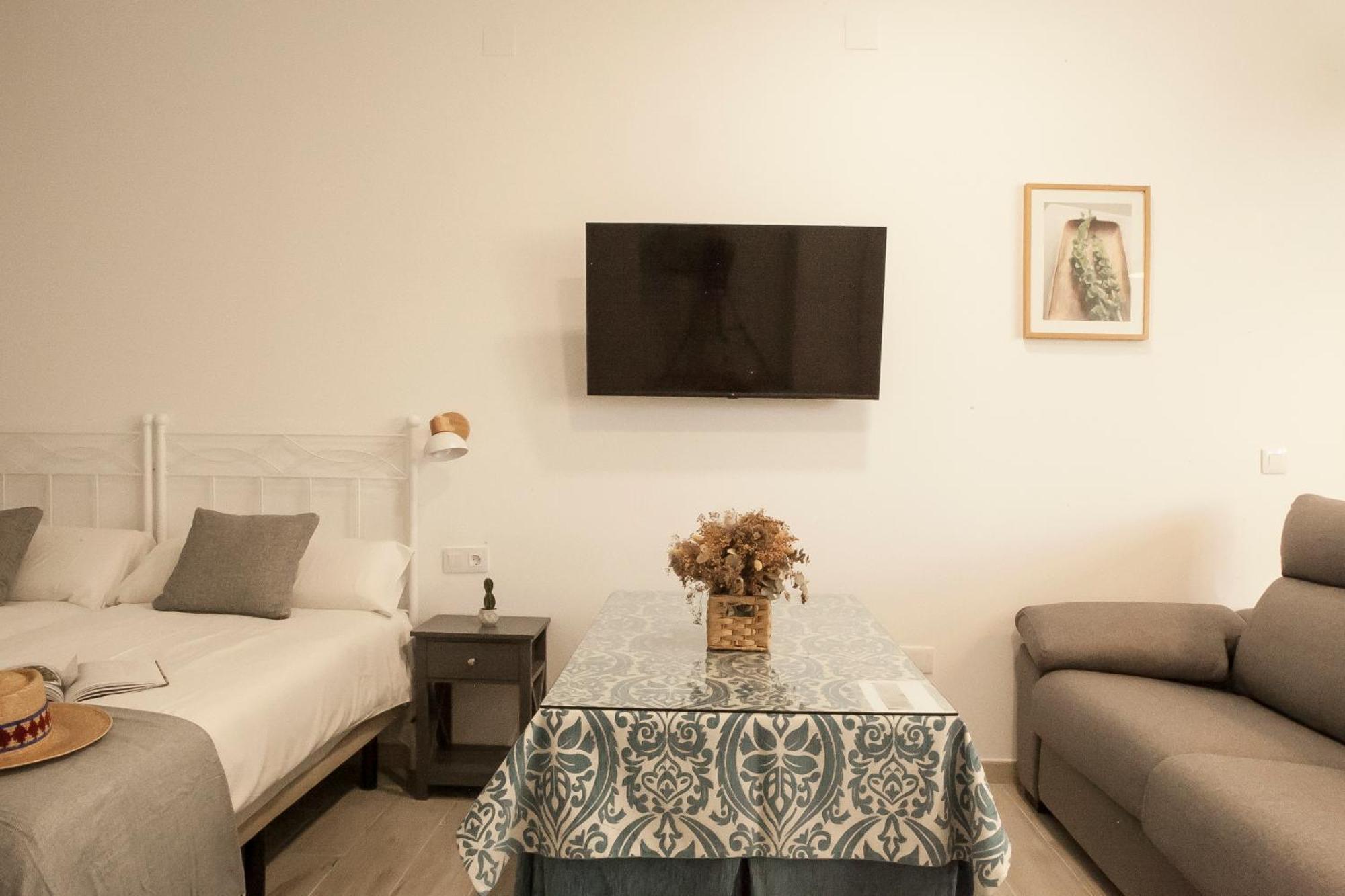 Apartamentos Rg Hospital Valme Sevilla Buitenkant foto