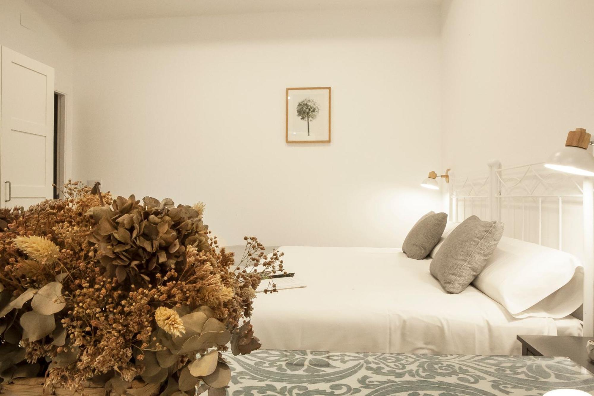 Apartamentos Rg Hospital Valme Sevilla Buitenkant foto