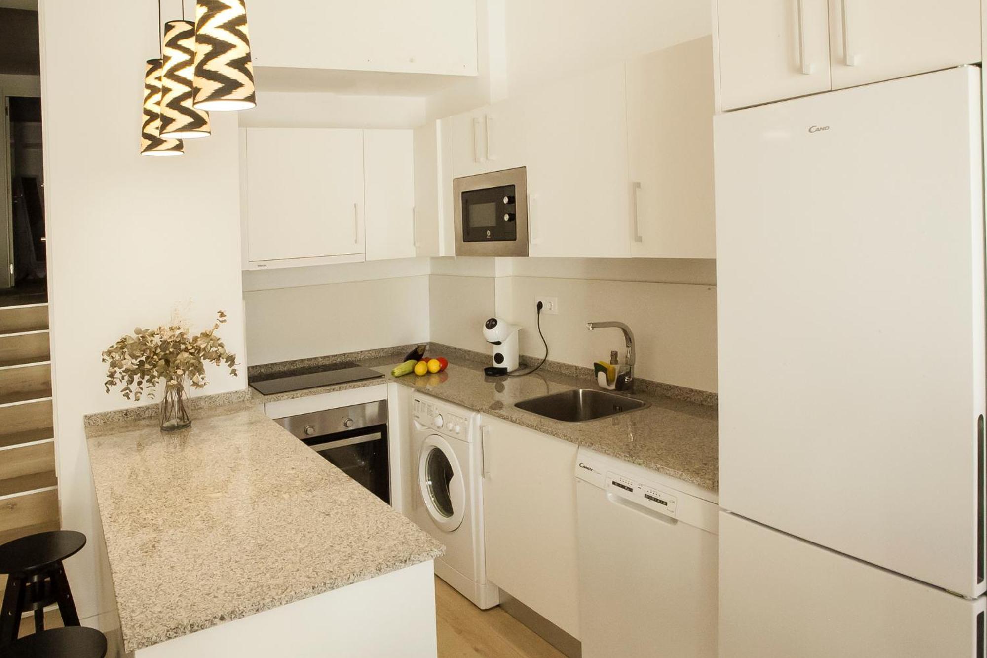 Apartamentos Rg Hospital Valme Sevilla Buitenkant foto