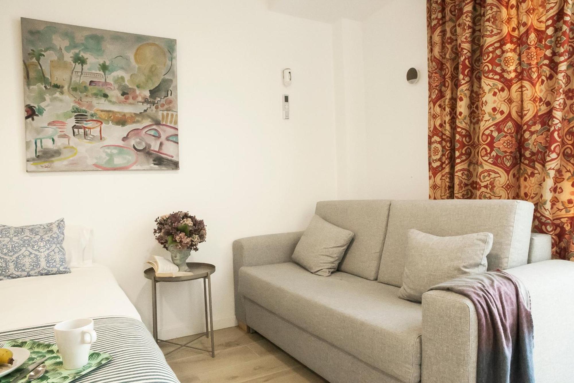 Apartamentos Rg Hospital Valme Sevilla Buitenkant foto